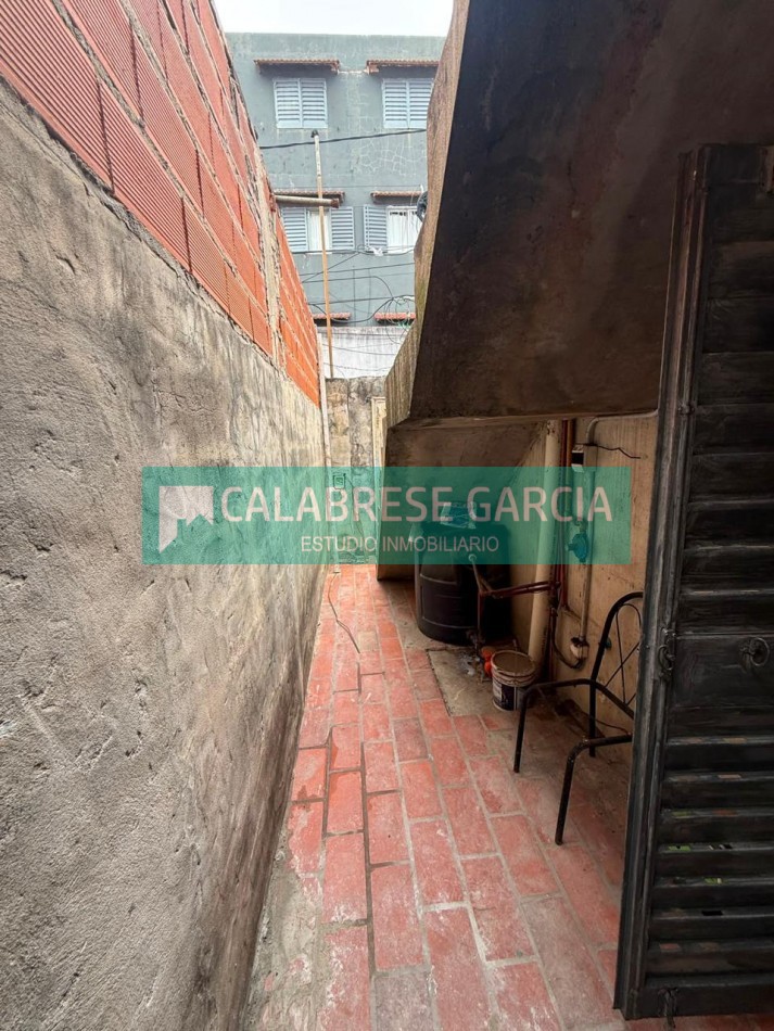 Se alquila casa de dos dos dormitorios zona Don Bosco y Ramirez