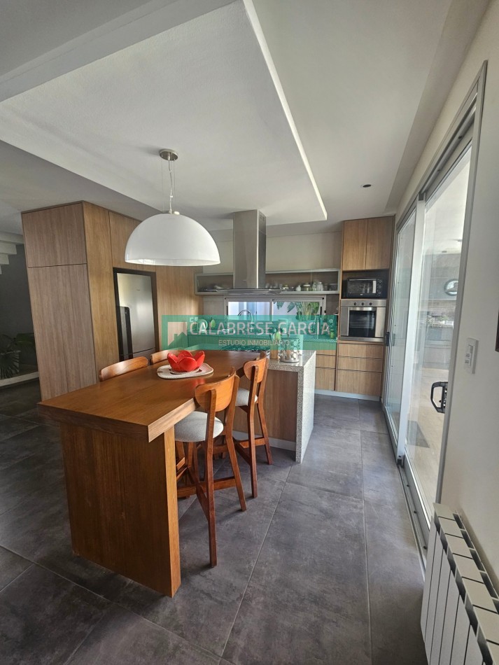 SE VENDE CASA ZONA ACCESO NORTE