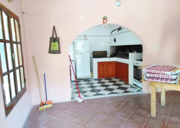 RETSADA CASA EN VENTA ZONA BLAS PARERA Y DON BOSCO