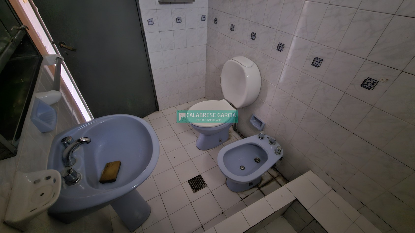 SE VENDE CASA A REFACCIONAR ZONA MEJICO Y PATAGONIA