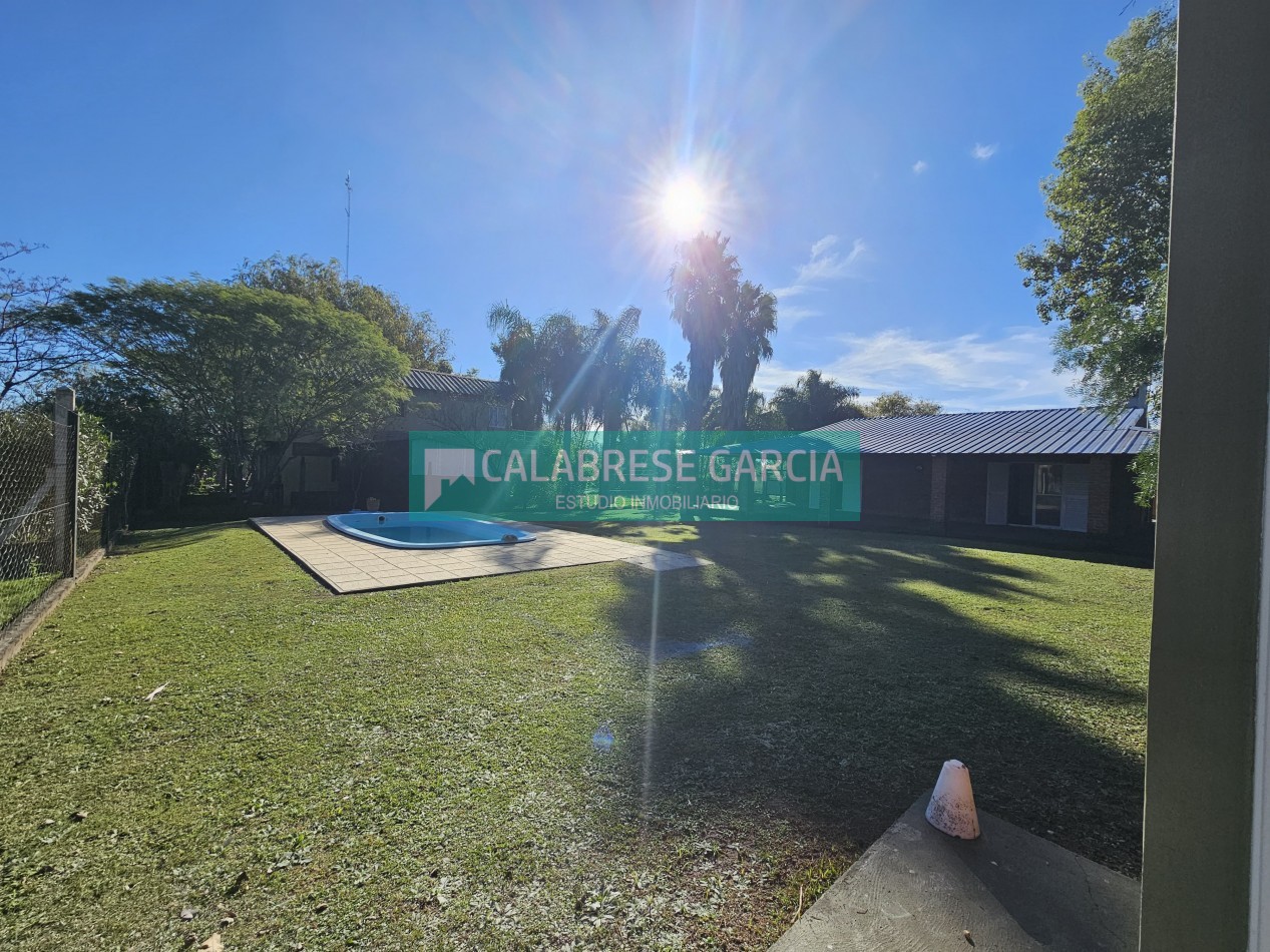 En venta casa quinta, impecable , barrio  el Molino . Sauce Motrull !  