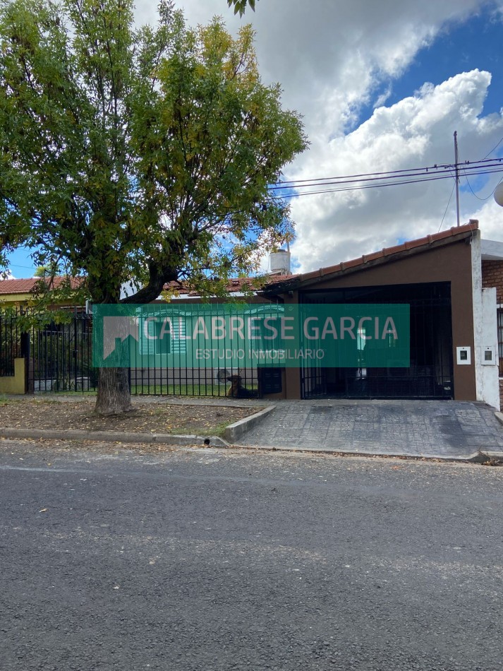 VENDO CASA ZONA B° MERCANTIL