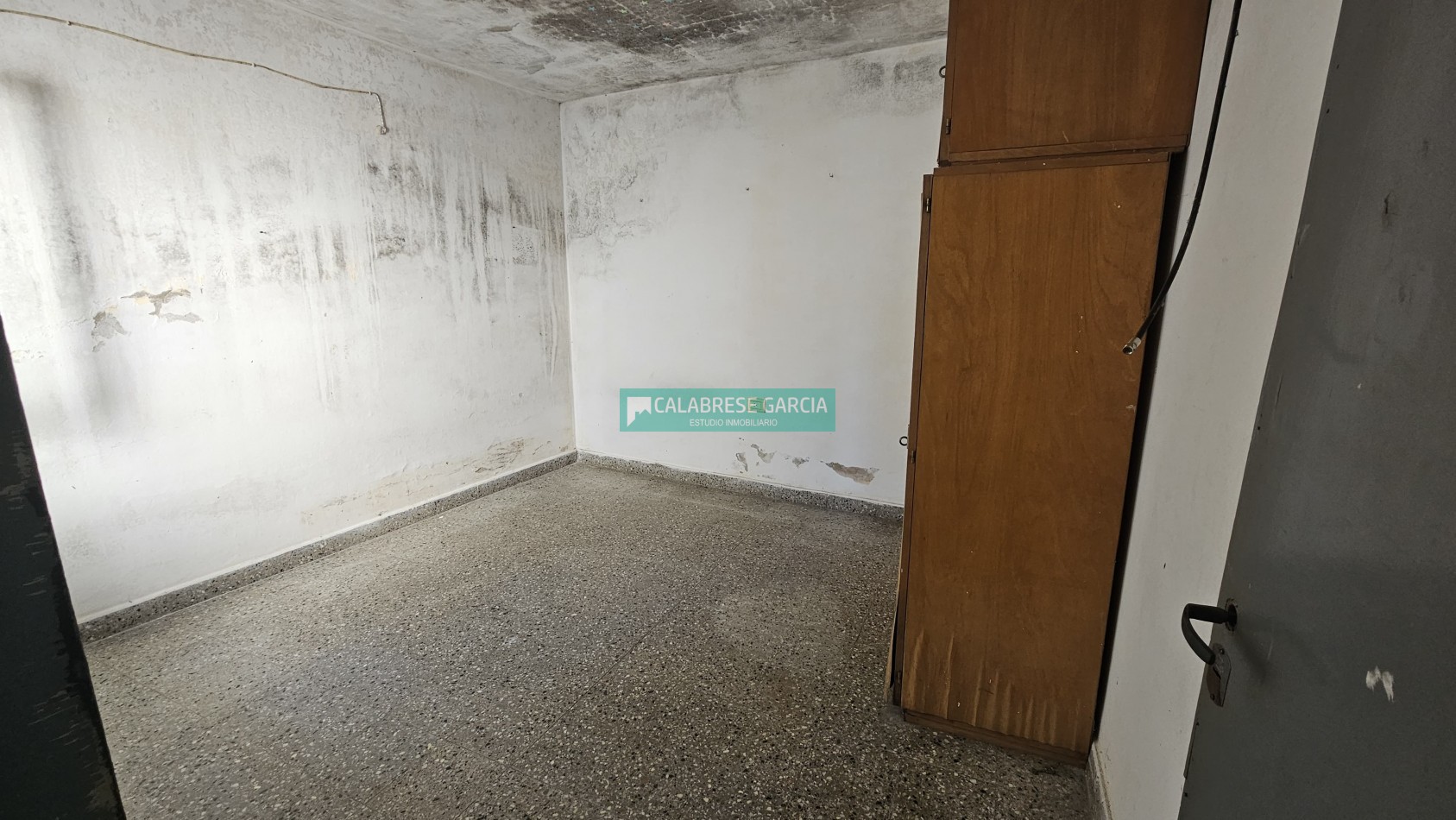 SE VENDE CASA A REFACCIONAR ZONA MEJICO Y PATAGONIA
