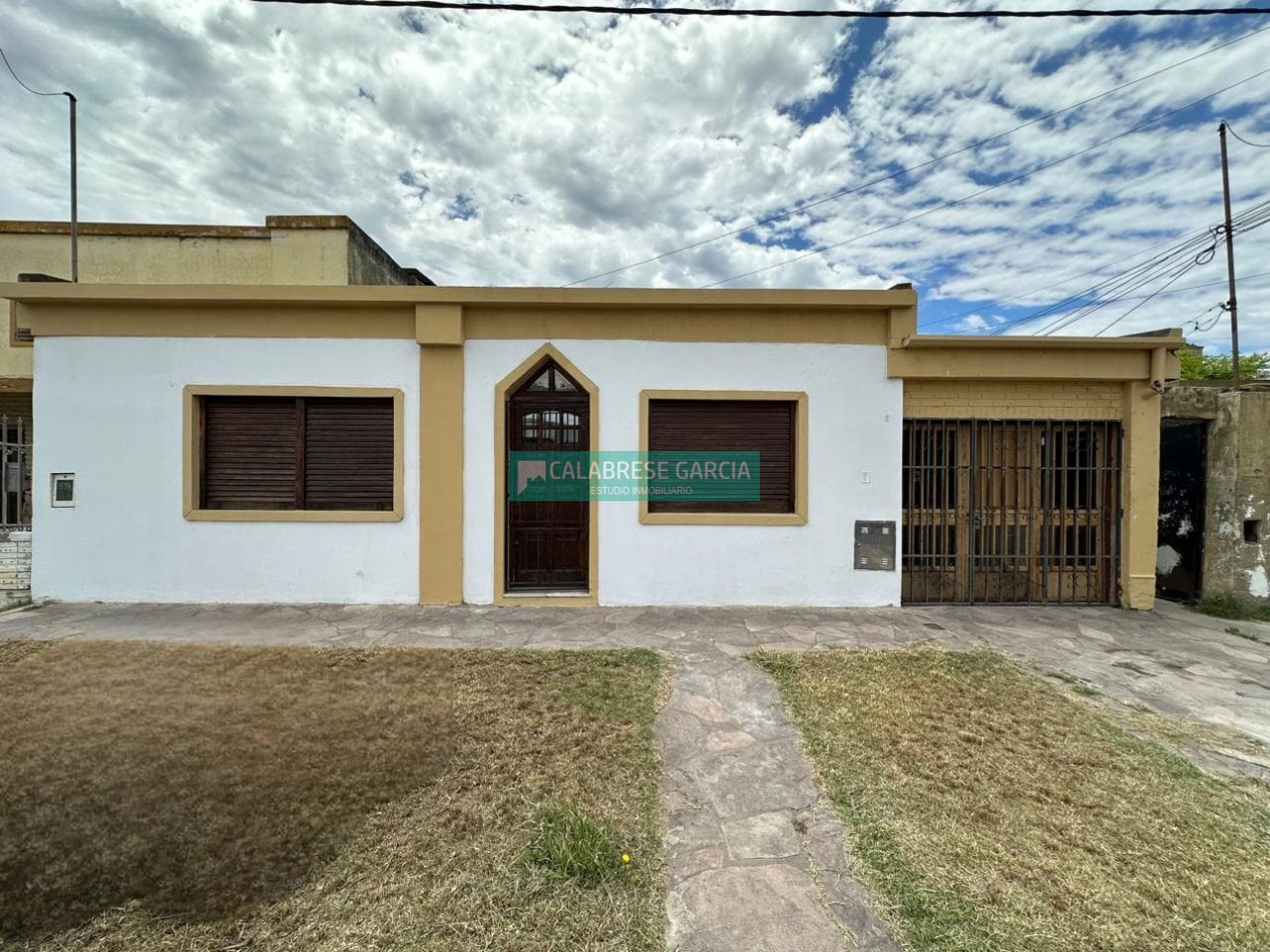 SE VENDE CASA ZONA DON BOSCO Y SUD AMERICA