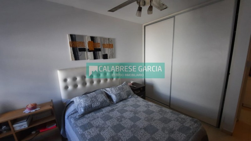 En venta departamento planta baja con patio y cochera