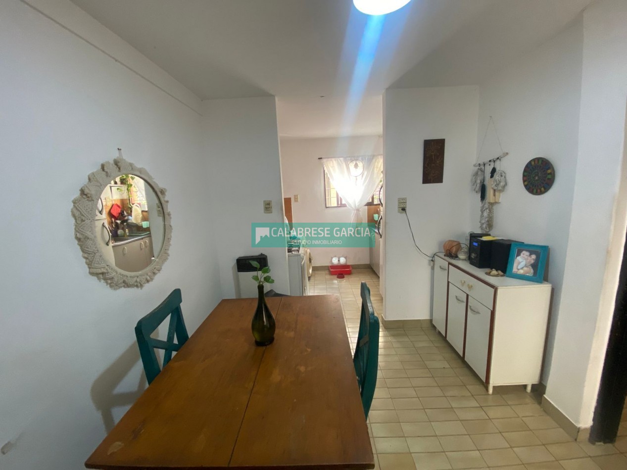 Se vende departamento de dos dormitorios zona centro