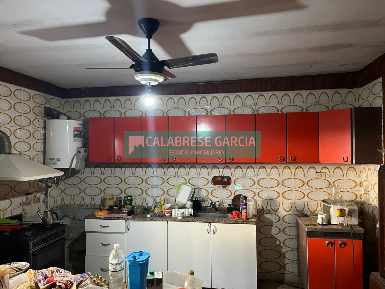 Vendo casa a reciclar zona Club Talleres