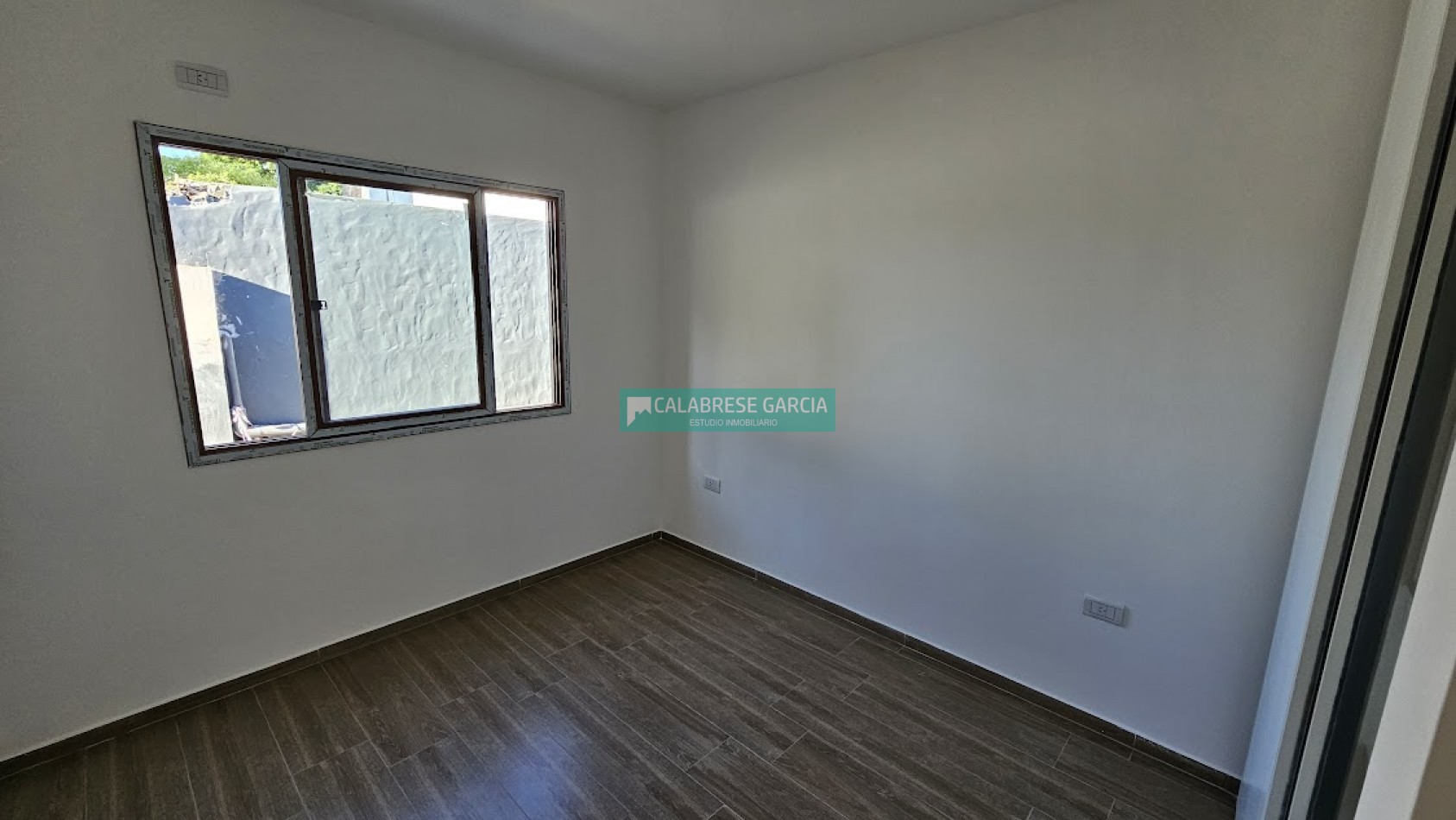 SE VENDE CASA A ESTRENAR ZONA Artigas y O´Hggins