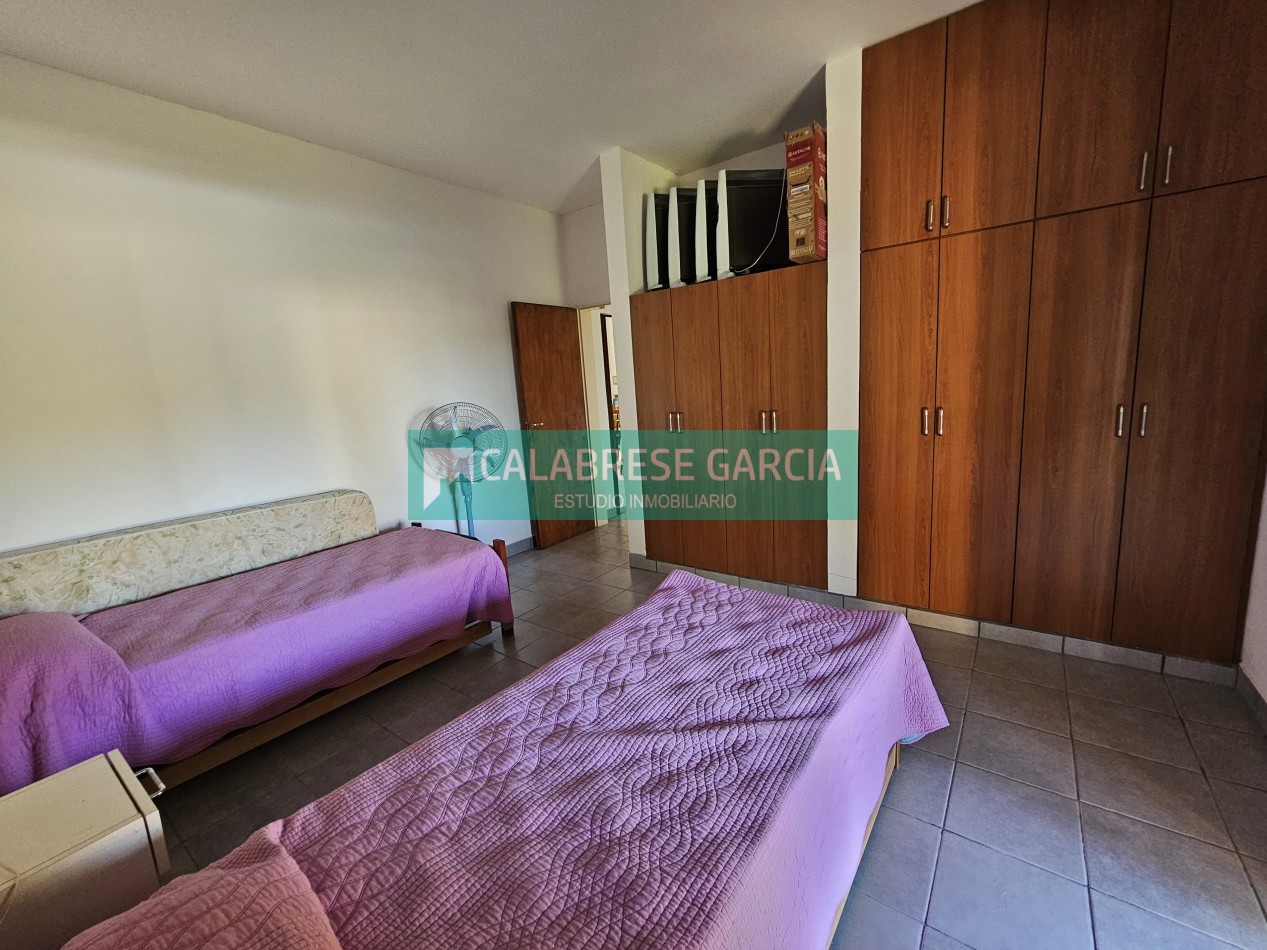 En venta casa quinta, impecable , barrio  el Molino . Sauce Motrull !  