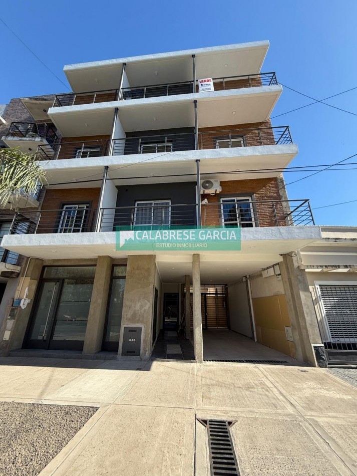 Se alquila departamento zona centro a estrenar 