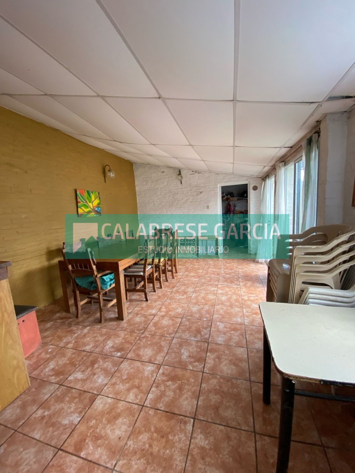 VENDO CASA ZONA B° MERCANTIL