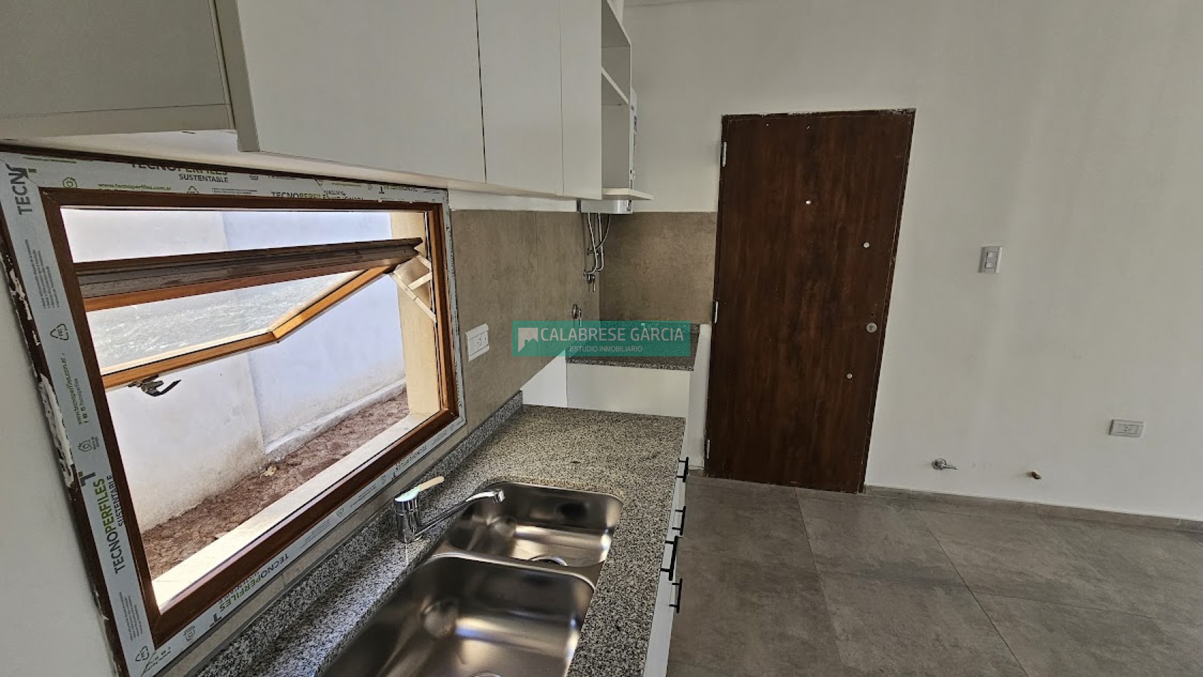 SE VENDE CASA A ESTRENAR ZONA Artigas y O´Hggins