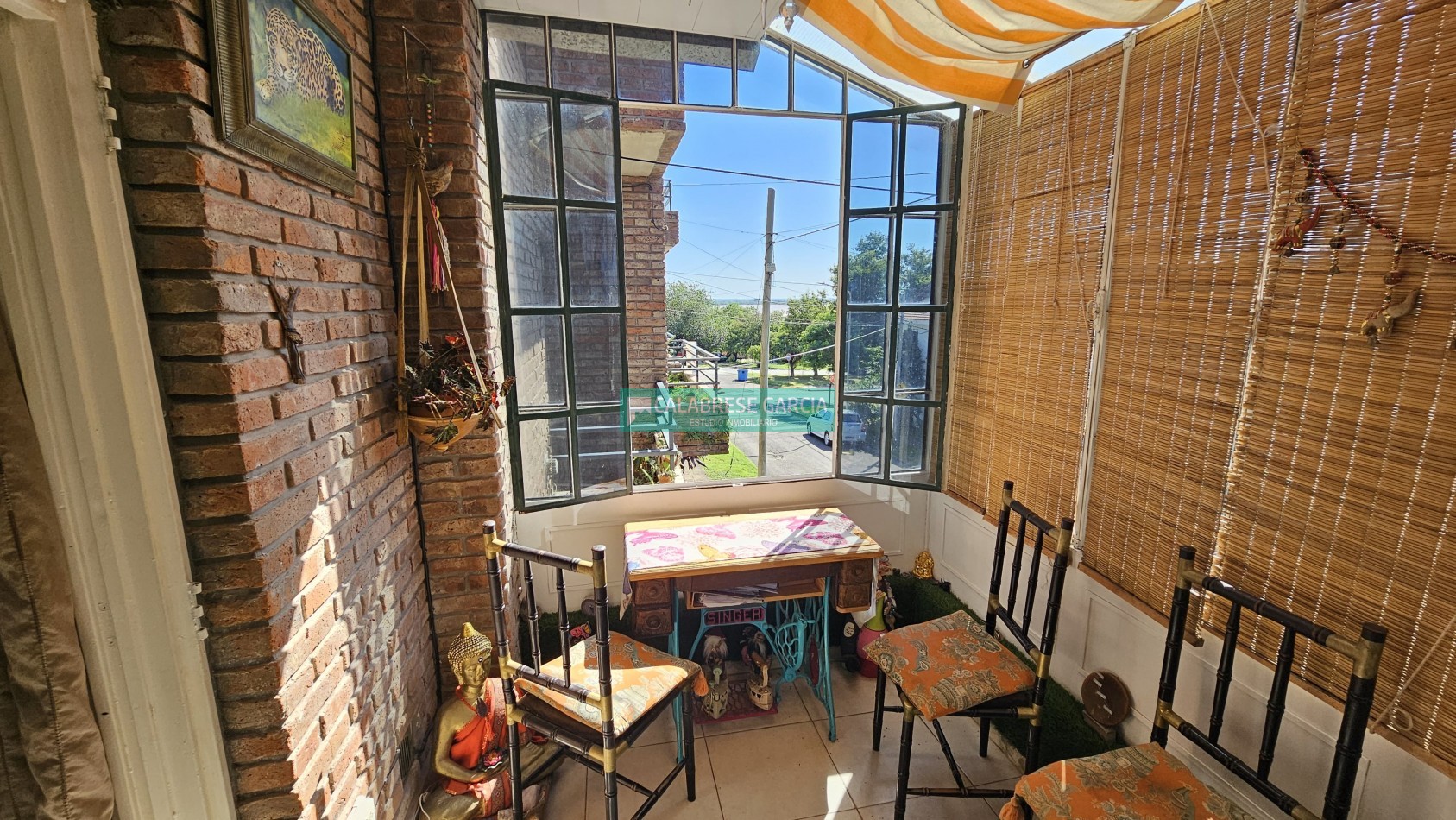 SE VENDE DEPARTAMENTO CON COCHERA ZONA THOMPSON