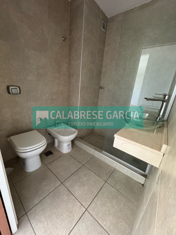 En venta departamento de dos dormitorios , zona centro !