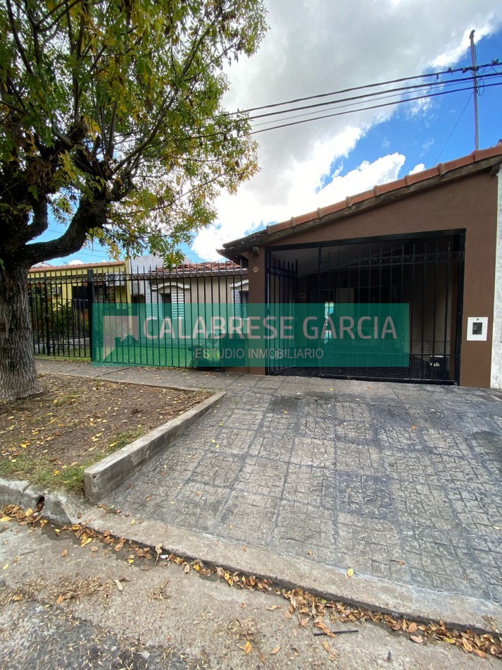 VENDO CASA ZONA B° MERCANTIL
