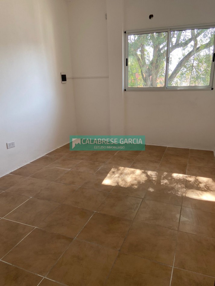 Se vende departamento en calle Bavio y Courreges