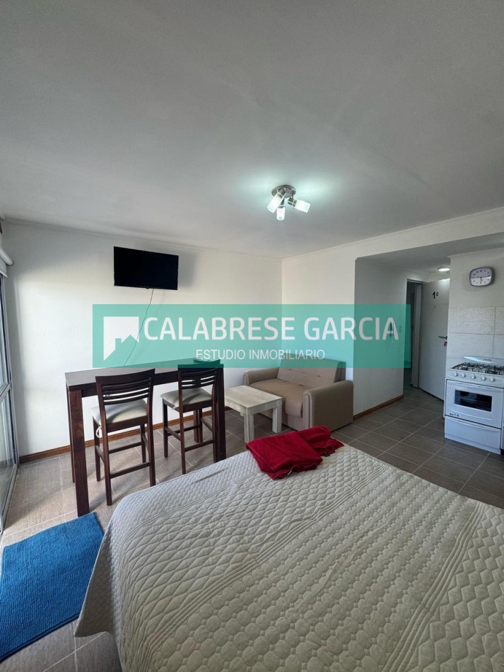 En venta departamento monoambiente , amoblado , con patio,  edificio con ascensor !