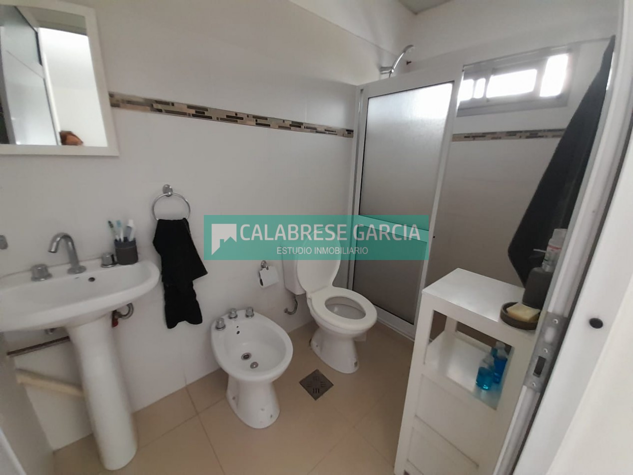 En venta monoambiente y local comercial !