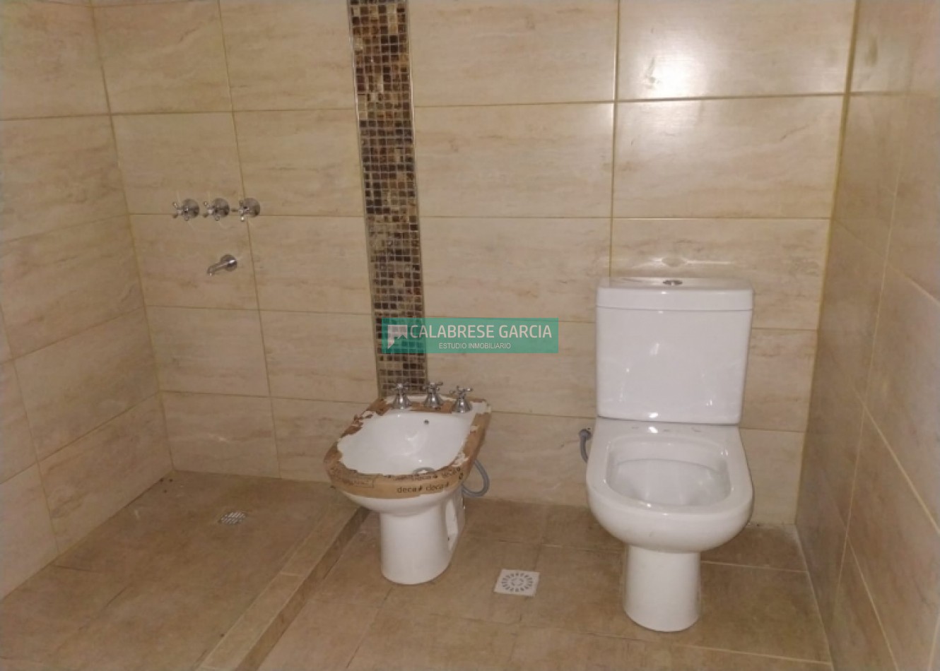 SE VENDE CASA AVENIDA DE LAS AMERICAS