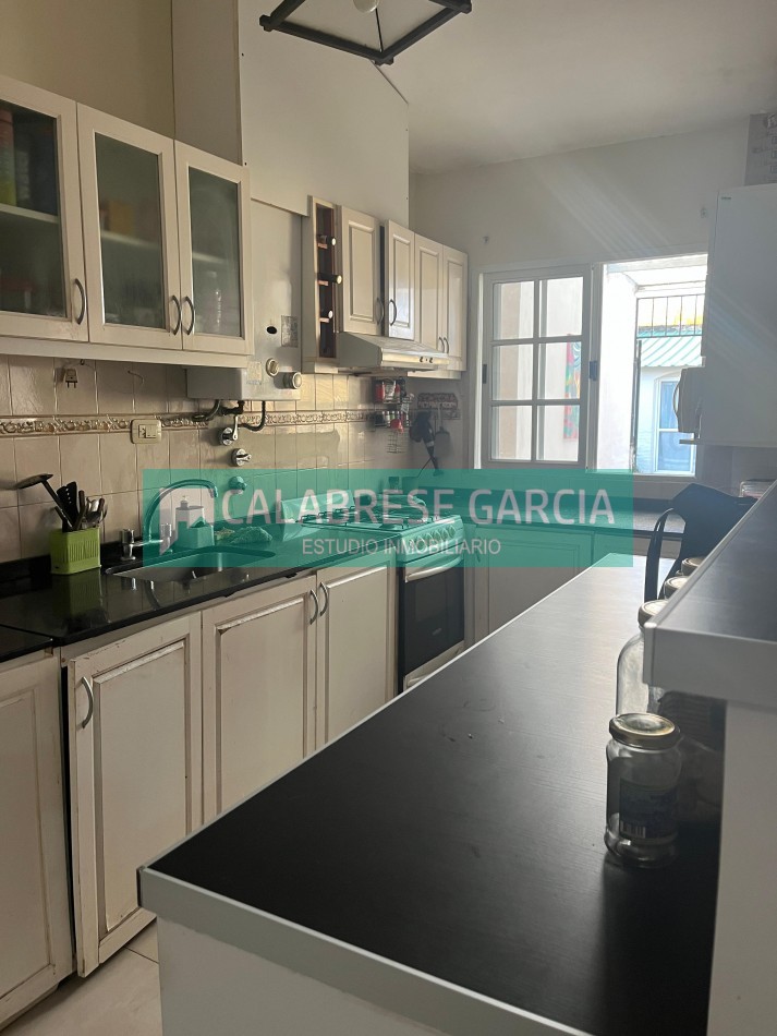VENDO CASA ZONA B° MERCANTIL