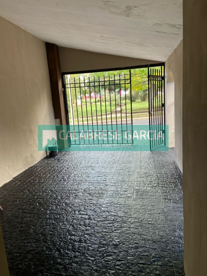 VENDO CASA ZONA B° MERCANTIL