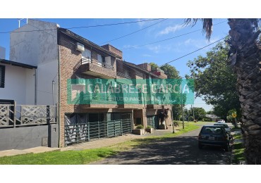 SE VENDE DEPARTAMENTO CON COCHERA ZONA THOMPSON